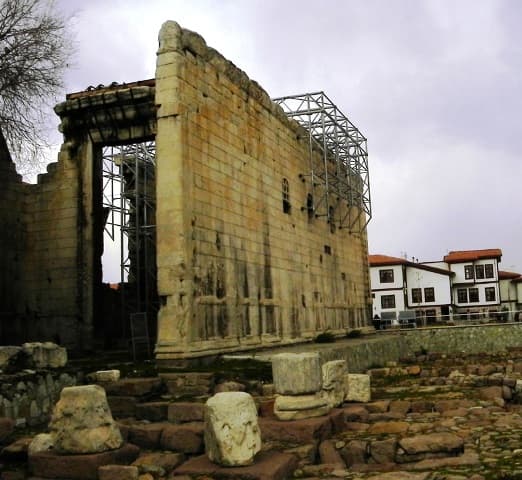 Agustus Tapınağı galeri fotoğrafı 2
