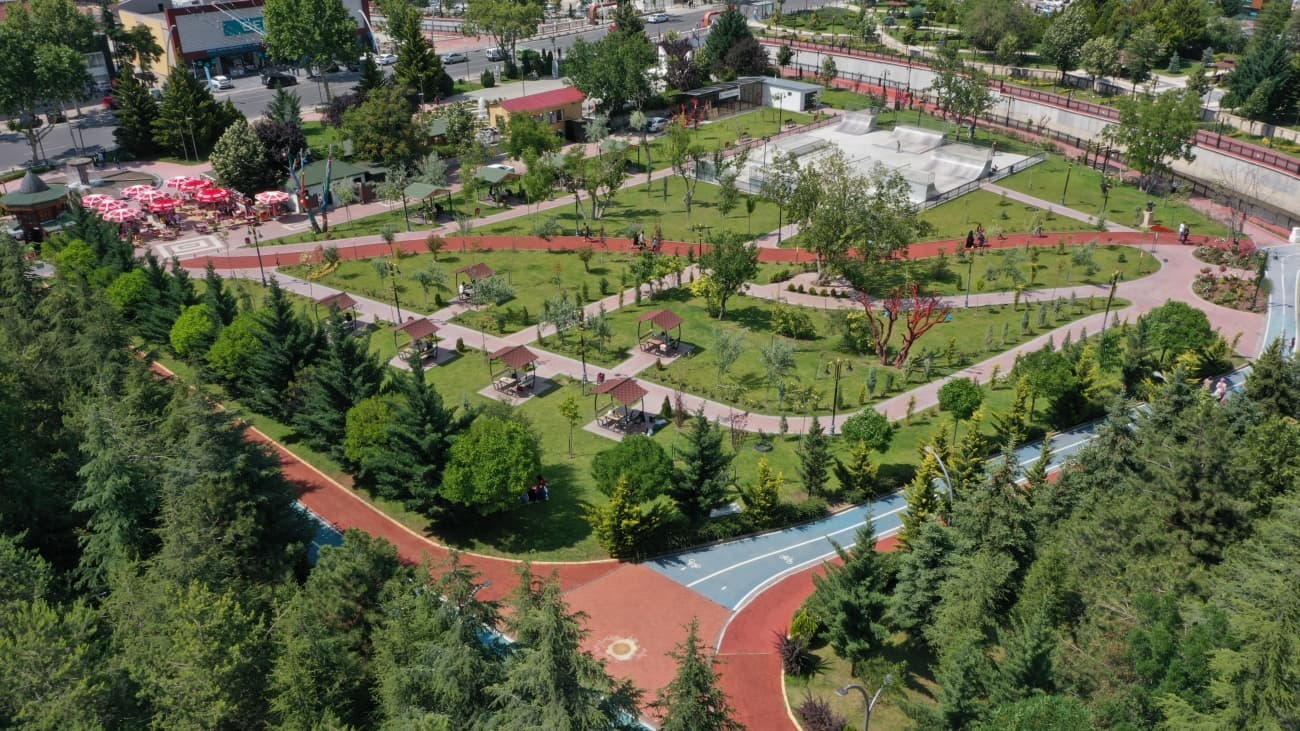 Aliya İzzetbegoviç Parkı kapak görseli