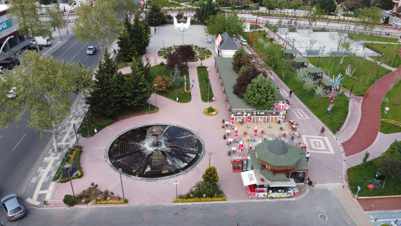 Aliya İzzetbegoviç Parkı galeri fotoğrafı 2