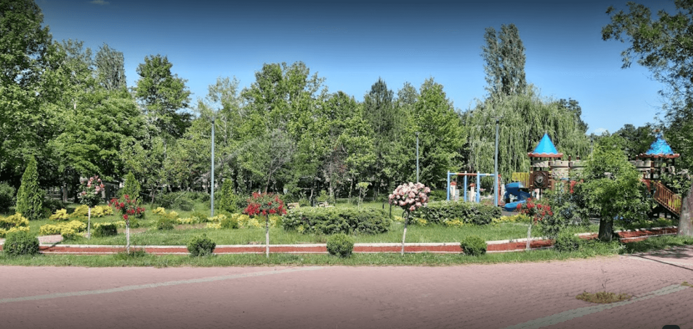 Aşık Mir'ati Parkı kapak görseli