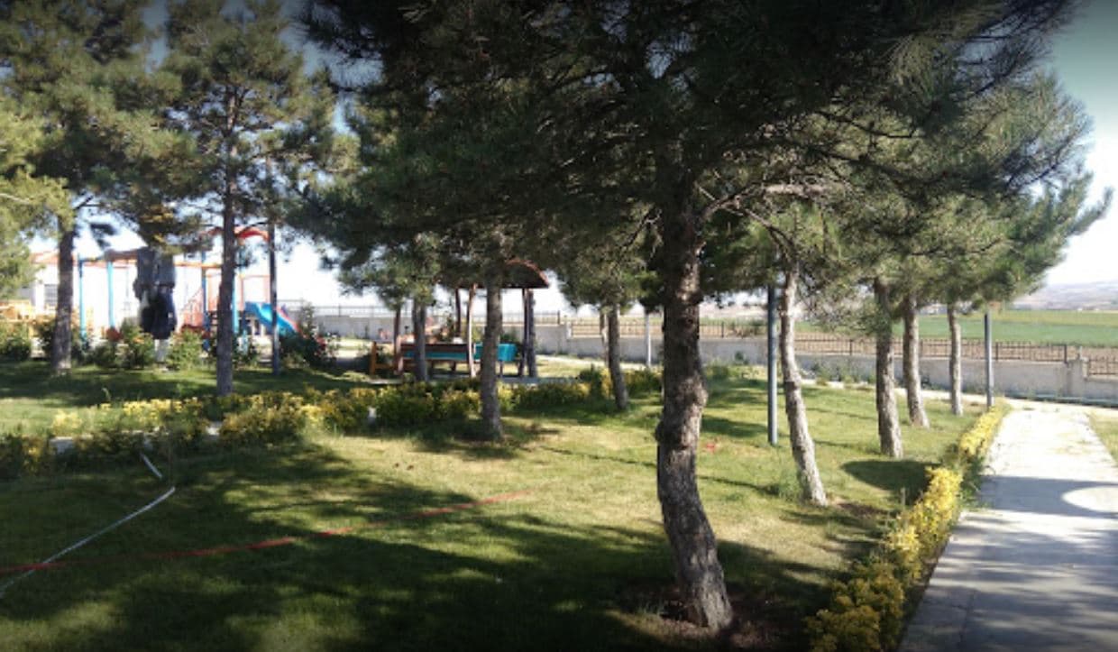Berat-Hayriye Cömertoğlu Parkı￼ galeri fotoğrafı 3