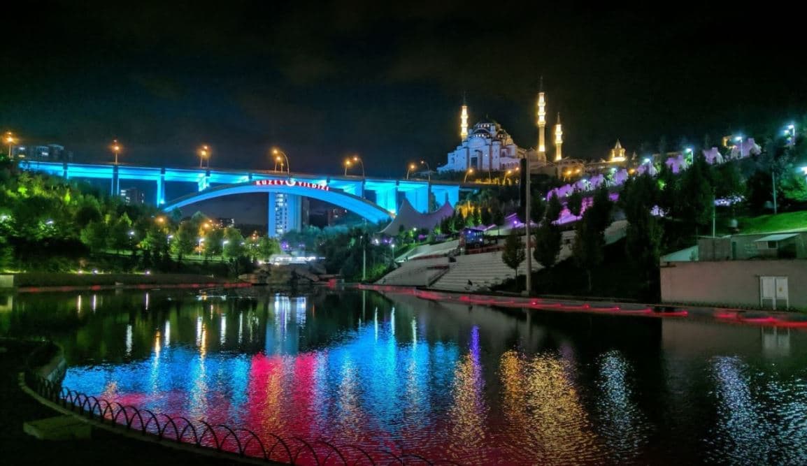 Büyük Park kapak görseli