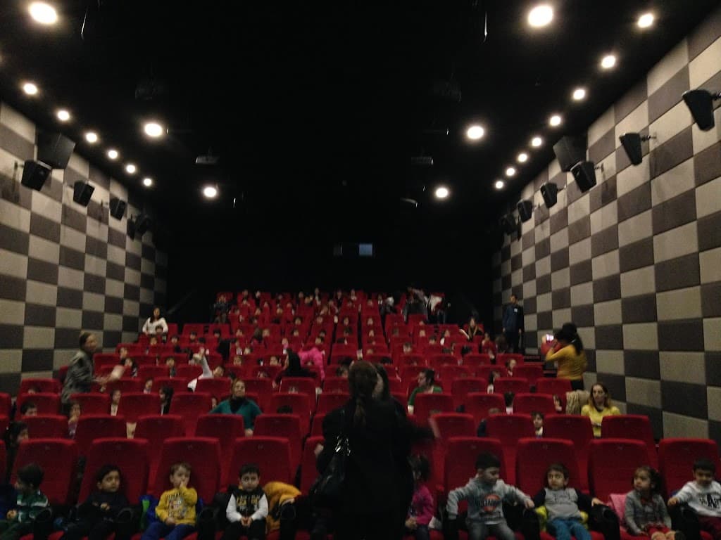 Paribu Cineverse Podium AVM kapak görseli