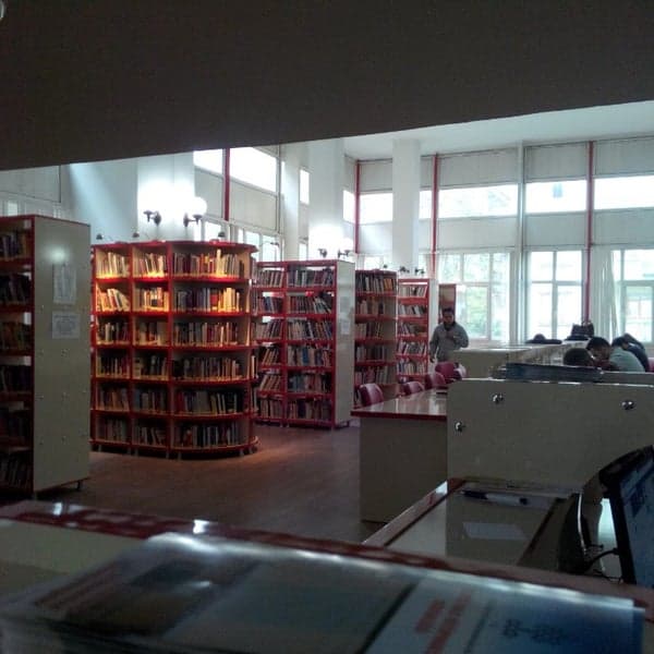 Cebeci Halk Kütüphanesi galeri fotoğrafı 3