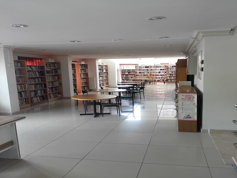 Çubuk İlçe Halk Kütüphanesi galeri fotoğrafı 2