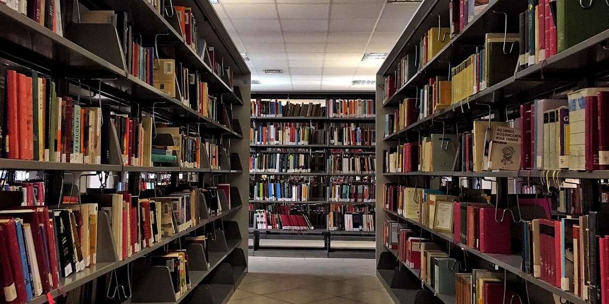 Hacettepe Üniversitesi Sosyal Hizmetler Yuksek Okulu Kütüphanesi galeri fotoğrafı 3