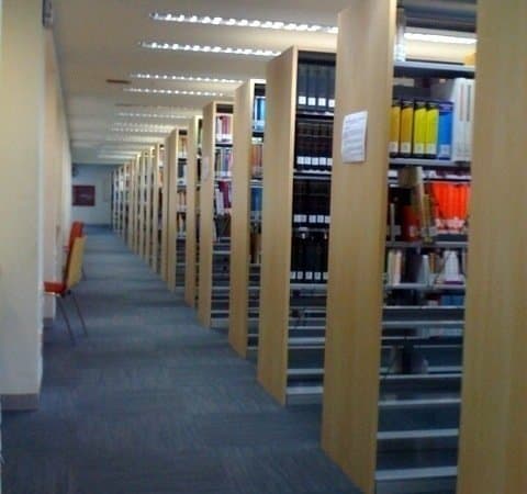 Türkiye Odalar ve Borsalar Birliği Ekonomi ve Teknoloji Üniversitesi Kütüphanesi galeri fotoğrafı 2