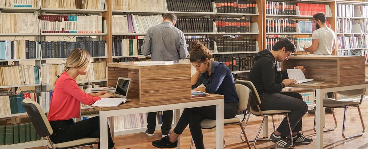Ufuk Üniversitesi Kütüphanesi kapak görseli