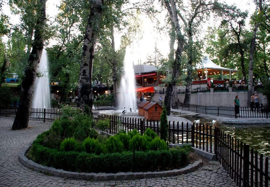 Kuğulu Park kapak görseli