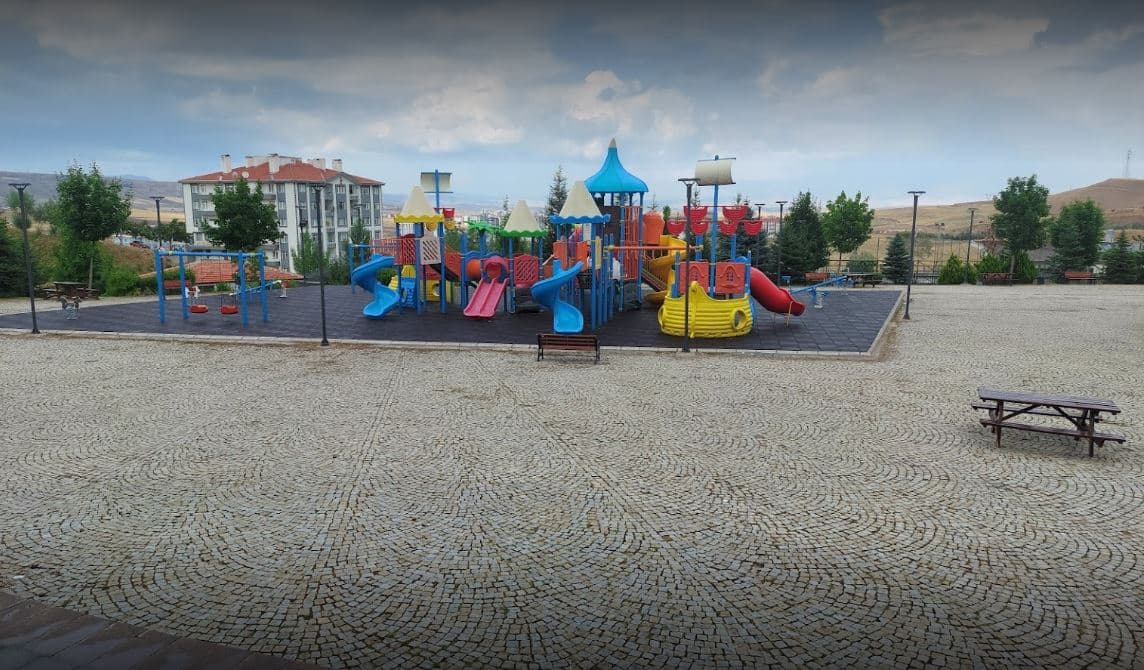 Tebessüm Parkı kapak görseli